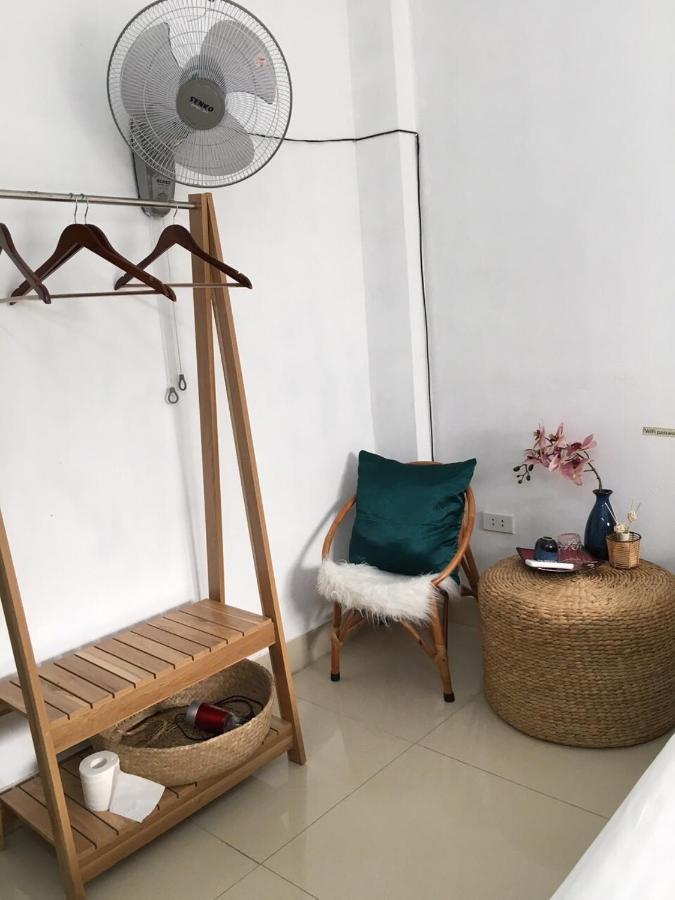 Centre Alley House & Travel Hanoi Esterno foto